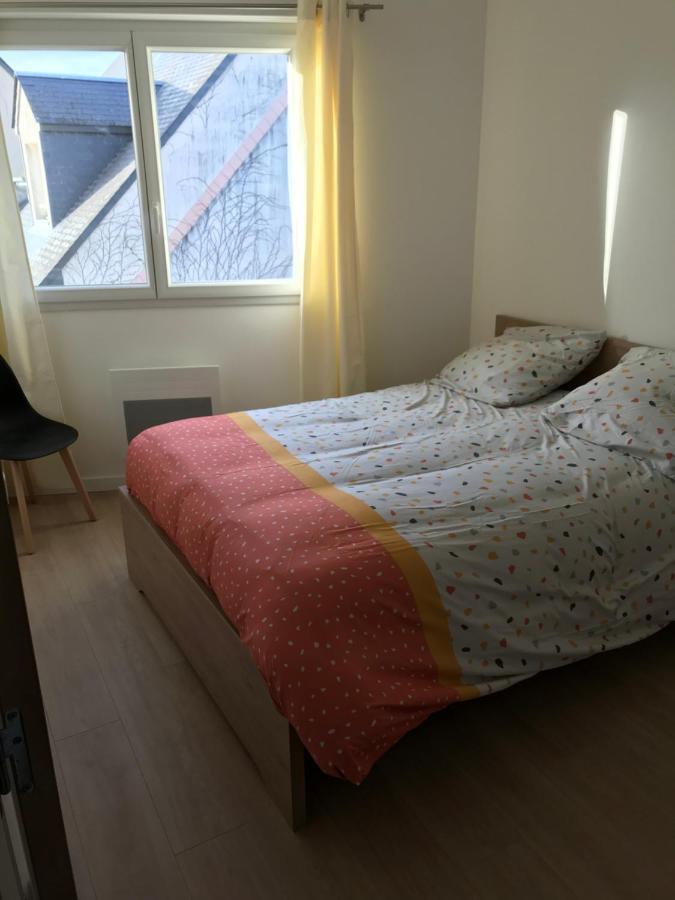 Appartement Numero 4 Ou Numero 8 Savigne-l'Eveque Bagian luar foto